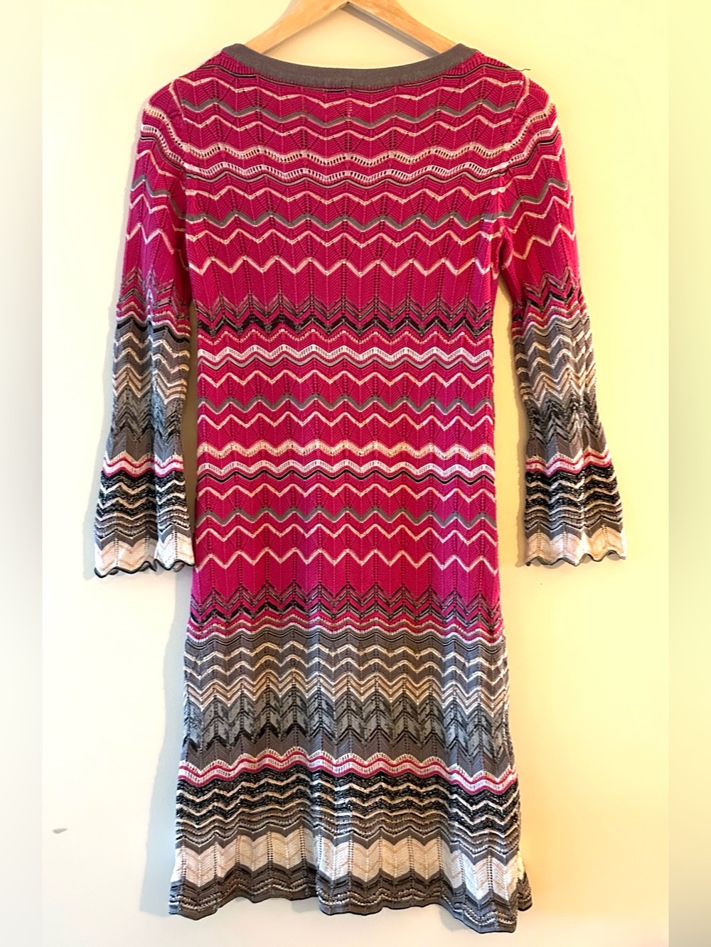 M Missoni Chevron Knit Long-Sleeve Dress in Pink. Size Italian 38 - Picture 6 of 16